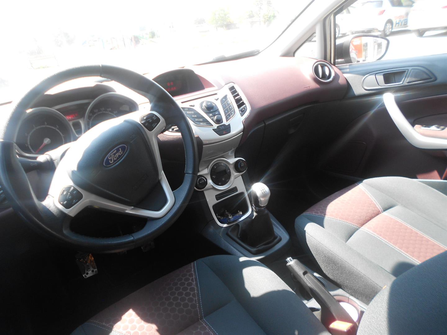 Ford Fiesta 1.4 TITANIUM-X resimleri