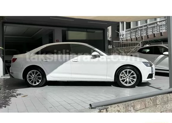 Beyaz Audi A4