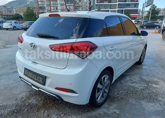 36 Ay Senetle Hyundai i20