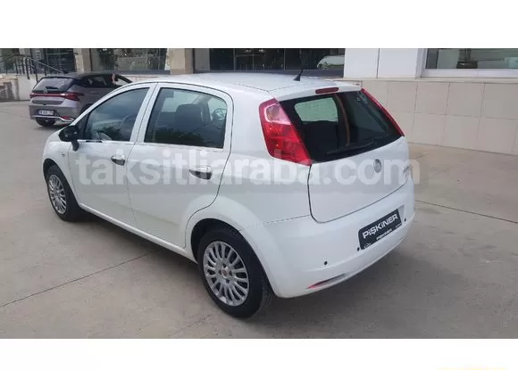 12 Ay Senetle Fiat Punto