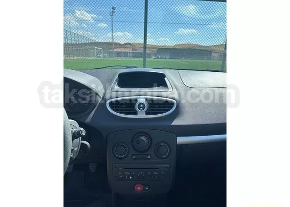 12 Ay Senetle Renault Clio