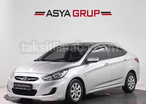 36 Ay Taksitle Hyundai Accent Blue