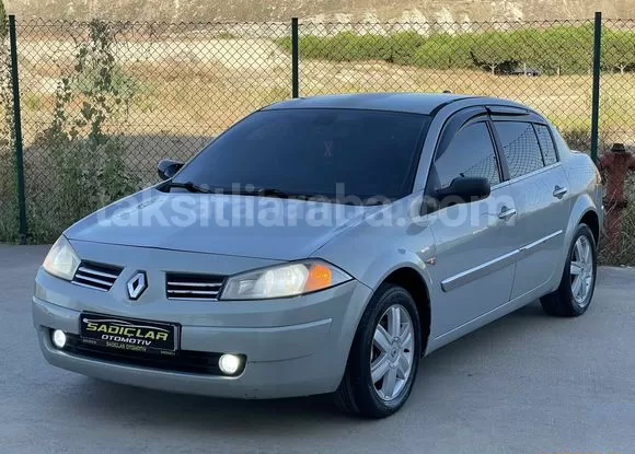 2005 Model Renault Megane