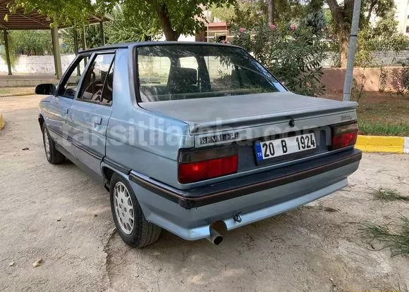 1993 Model Mavi (metalik) Renk Renault R 9