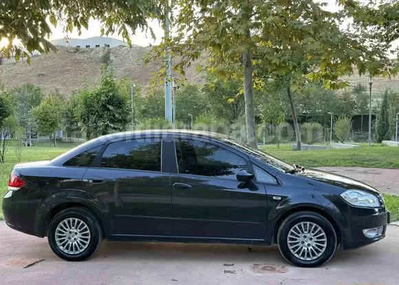 2011 Model Fiat Linea