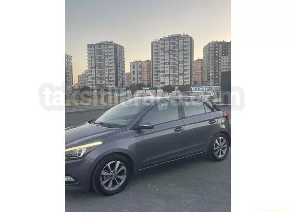 24 Ay Senetle Hyundai i20