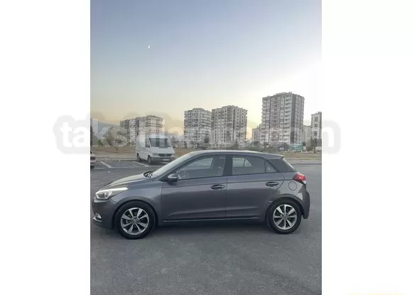 24 Ay Taksitle Hyundai i20