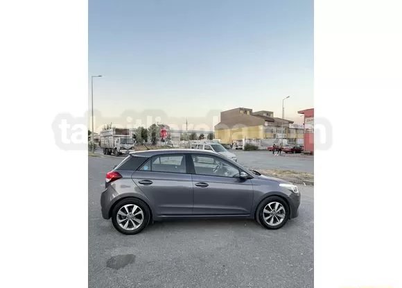 24 Ay Taksitle Hyundai i20