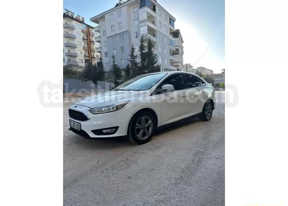 36 Ay Taksitle Ford Focus